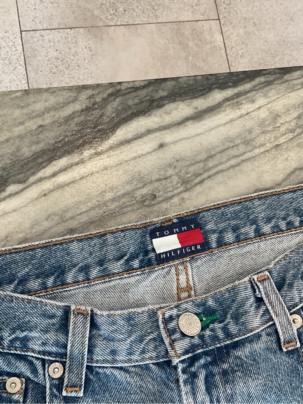 Tommy Hilfiger Light Wash Relaxed Jeans - Picture 2 of 11